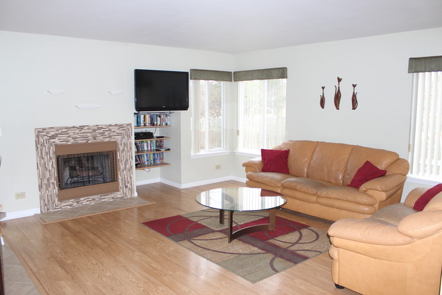 992 Knowles Rd, Gurnee, IL 60031 photo 10