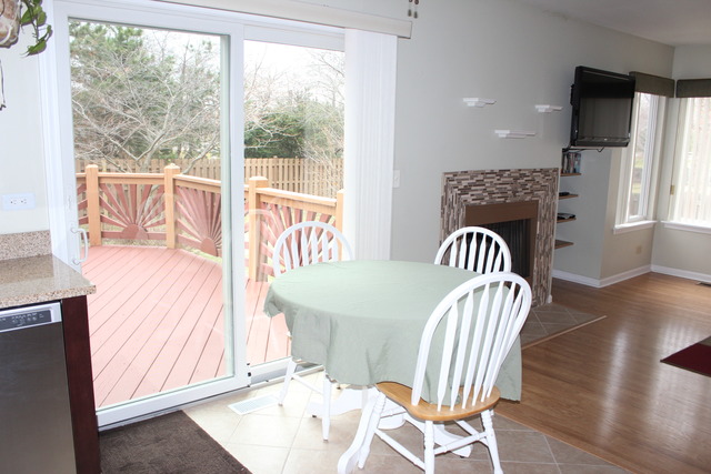 992 Knowles Rd, Gurnee, IL 60031 photo 8