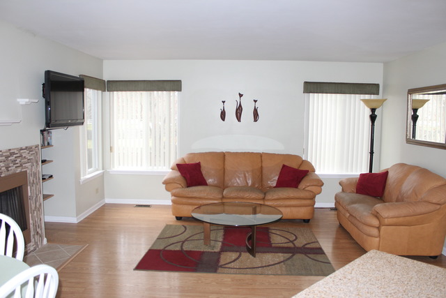 992 Knowles Rd, Gurnee, IL 60031 photo 9