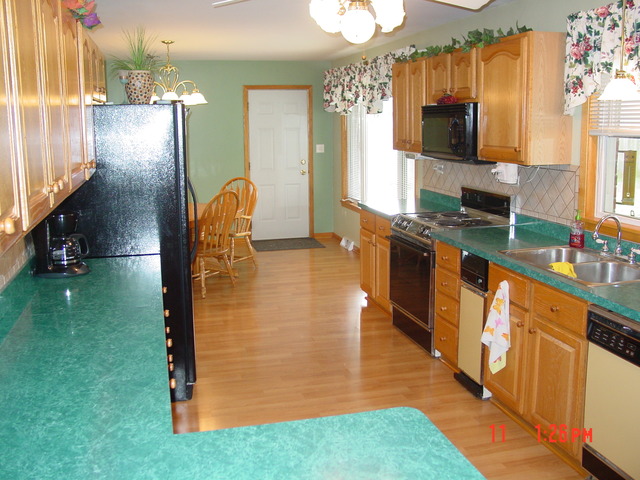 7436 S Thomas Ave, Bridgeview, IL 60455 photo 4