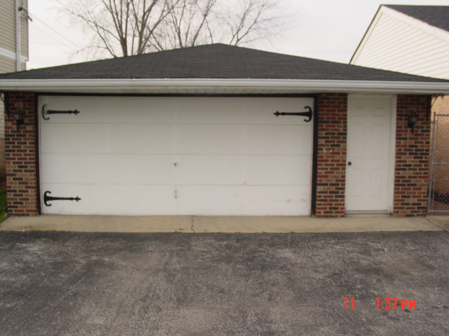 7436 S Thomas Ave, Bridgeview, IL 60455 photo 24