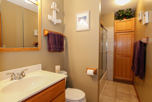400 Nantucket Ct, Bartlett, IL 60103 photo 13