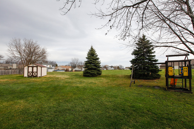 400 Nantucket Ct, Bartlett, IL 60103 photo 16