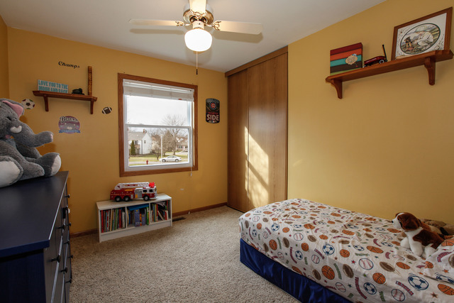 400 Nantucket Ct, Bartlett, IL 60103 photo 11