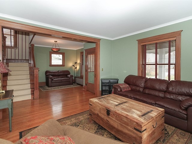 310 N Commonwealth Ave, Elgin, IL 60123 photo 14
