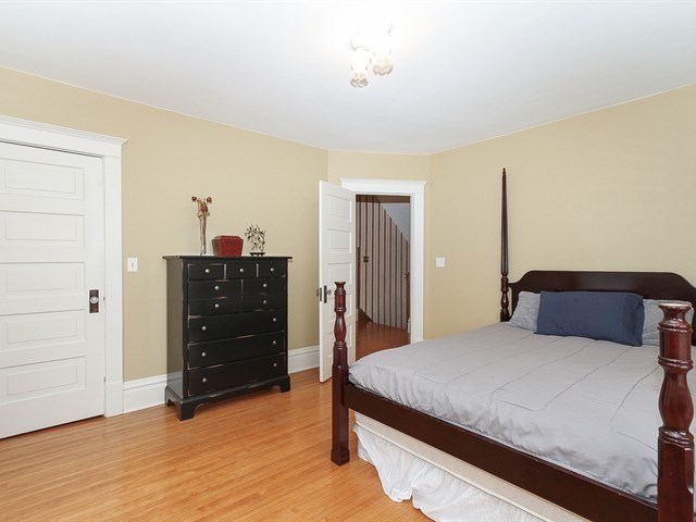 310 N Commonwealth Ave, Elgin, IL 60123 photo 18