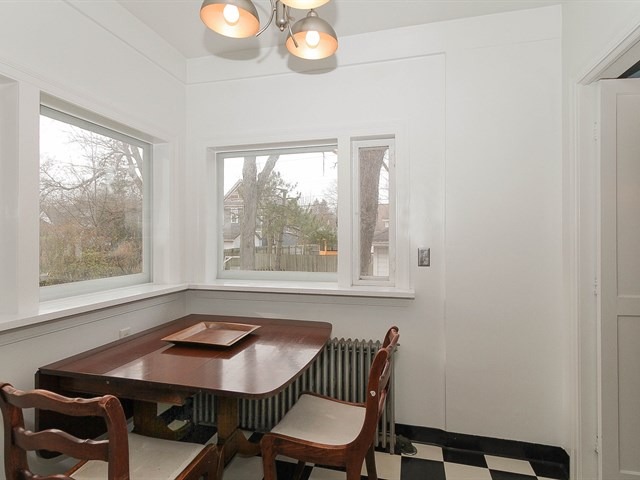 310 N Commonwealth Ave, Elgin, IL 60123 photo 11