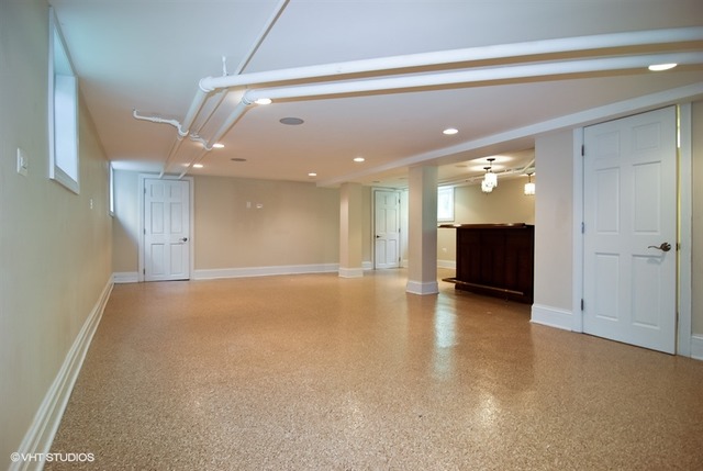 386 Bartram Rd, Riverside, IL 60546 photo 19