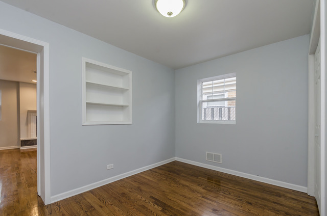 7703 Massasoit Ave, Burbank, IL 60459 photo 9