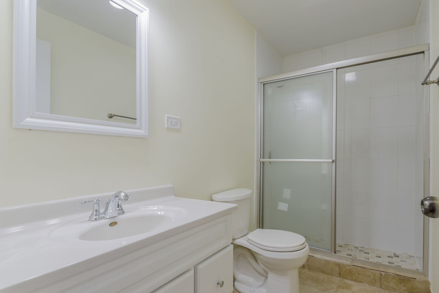 7703 Massasoit Ave, Burbank, IL 60459 photo 10