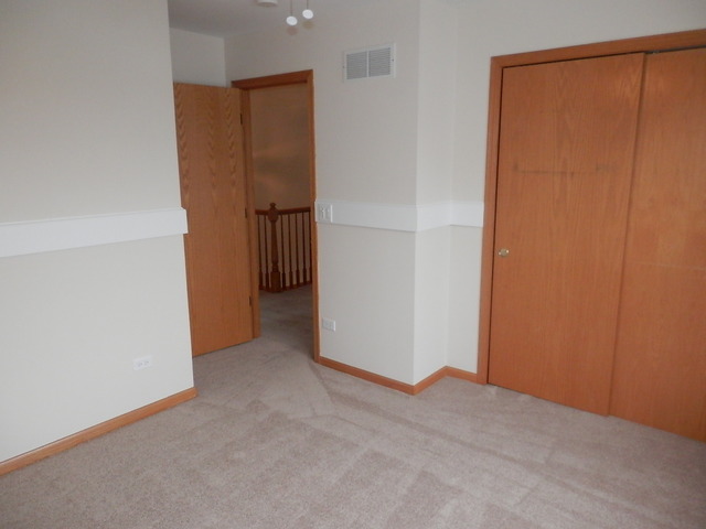 2000 Oakdale Estates Dr, Plainfield, IL 60586 photo 21