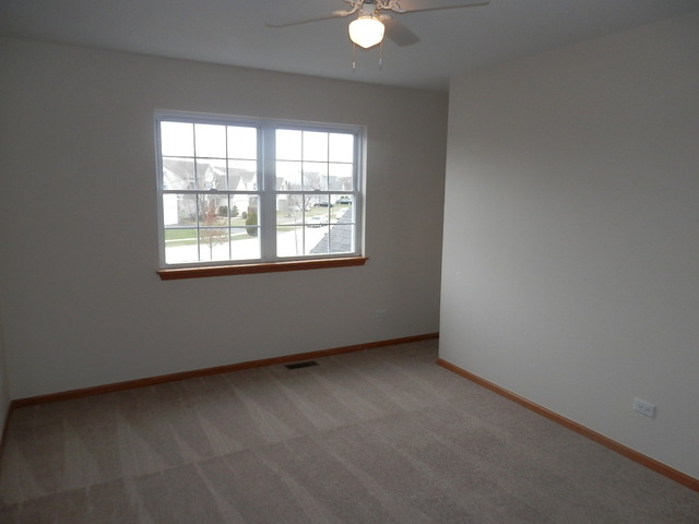 2000 Oakdale Estates Dr, Plainfield, IL 60586 photo 18