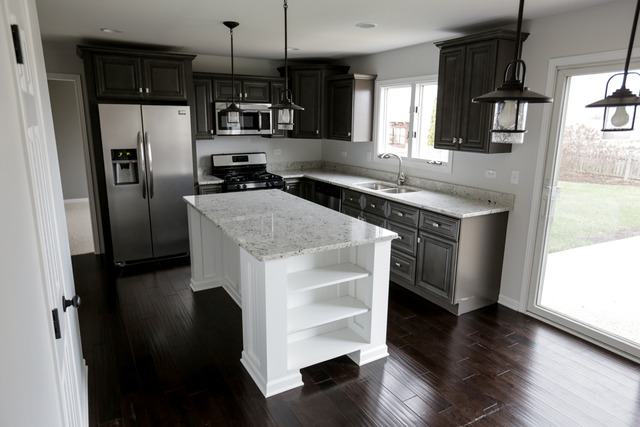 25063 Vermette Rd, Plainfield, IL 60585 photo 2