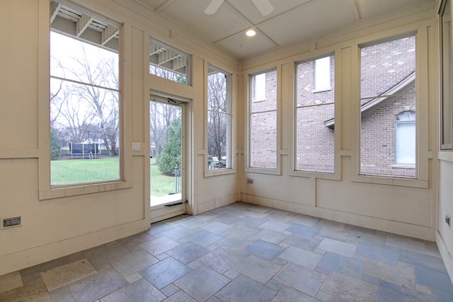 2875 Keystone Rd, Northbrook, IL 60062 photo 10
