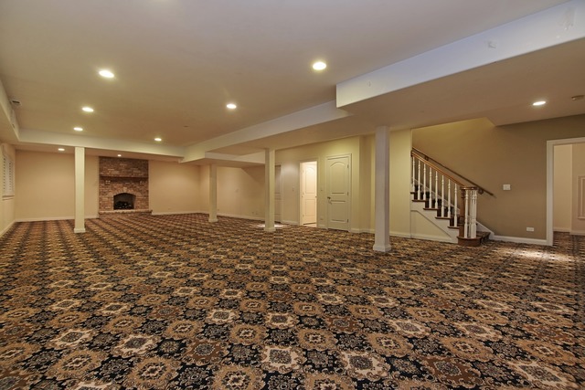 2875 Keystone Rd, Northbrook, IL 60062 photo 21