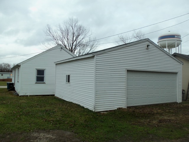 815 3rd Ave, Morris, IL 60450 photo 3