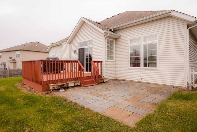 10252 Hawks Pointe Trl, Roscoe, IL 61073 photo 3