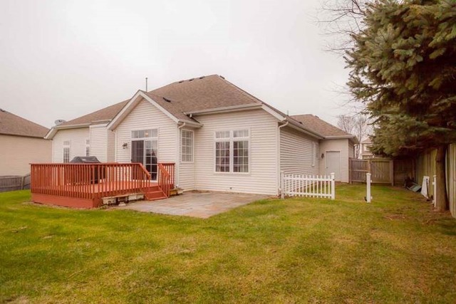 10252 Hawks Pointe Trl, Roscoe, IL 61073 photo 5