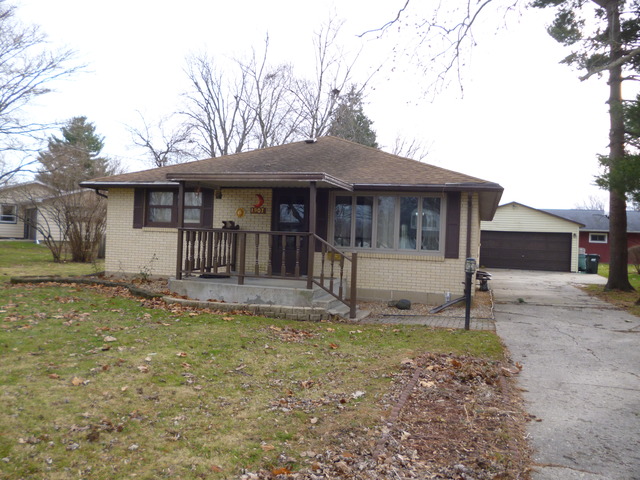 1907 E 6th St, Sterling, IL 61081 photo 1