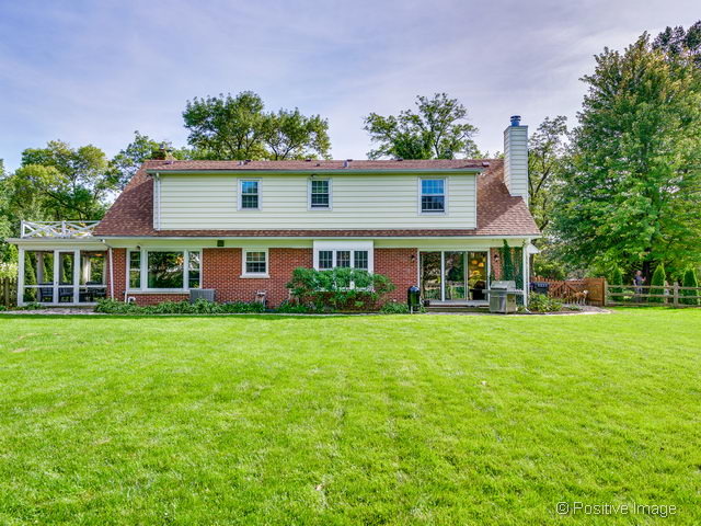117 E Farnham Ln, Wheaton, IL 60189 photo 3