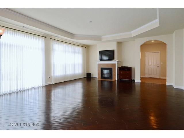 16529 S Fox Run Cir, Plainfield, IL 60586 photo 4