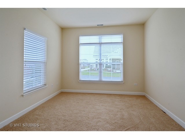 16529 S Fox Run Cir, Plainfield, IL 60586 photo 9