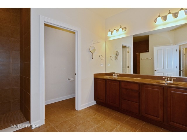 16529 S Fox Run Cir, Plainfield, IL 60586 photo 11