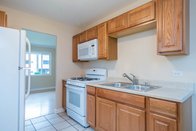 916 Second Ave, Aurora, IL 60505 photo 6