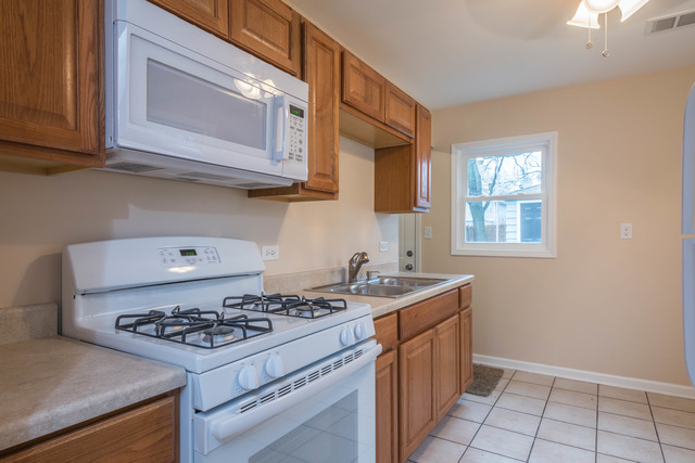916 Second Ave, Aurora, IL 60505 photo 5