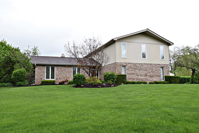 29 W446 Garden Dr, Bartlett, IL 60103 photo 1