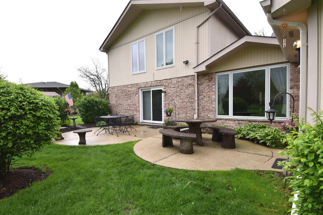 29 W446 Garden Dr, Bartlett, IL 60103 photo 19