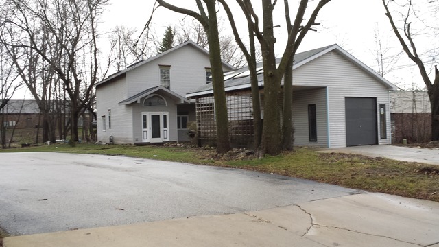 2 Arrowhead Dr, Algonquin, IL 60102 photo 1