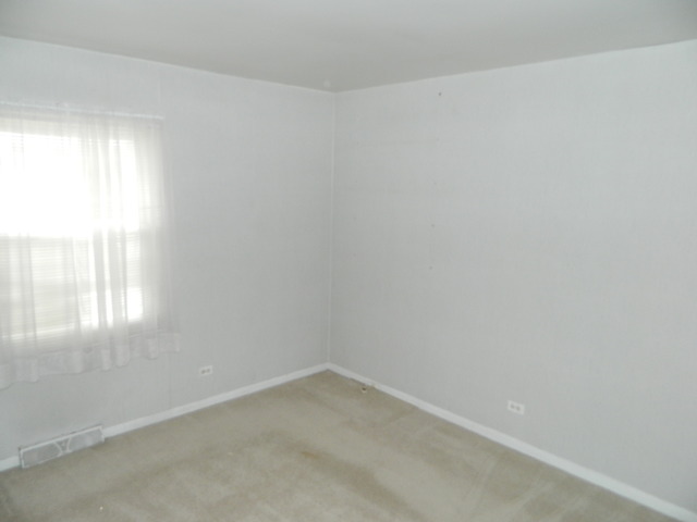 790 Charleston Ln, Hoffman Estates, IL 60192 photo 13