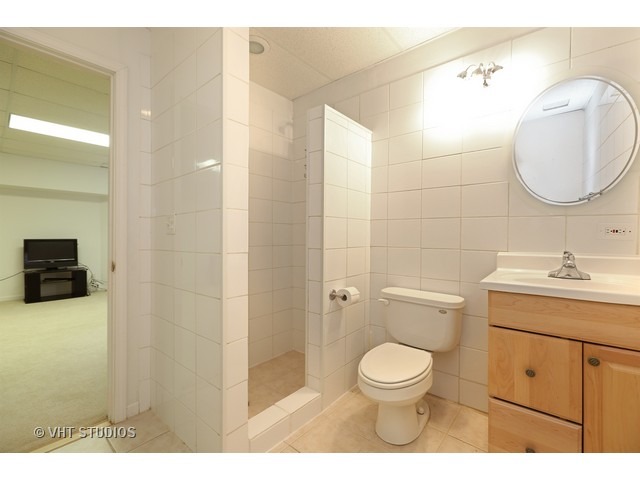420 Plainview Dr, Bolingbrook, IL 60440 photo 18