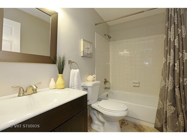 1310 Northgate Dr, Bartlett, IL 60103 photo 18