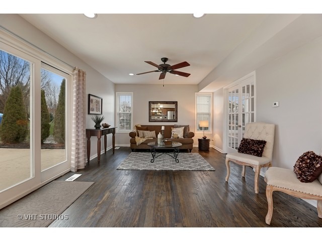 1310 Northgate Dr, Bartlett, IL 60103 photo 10