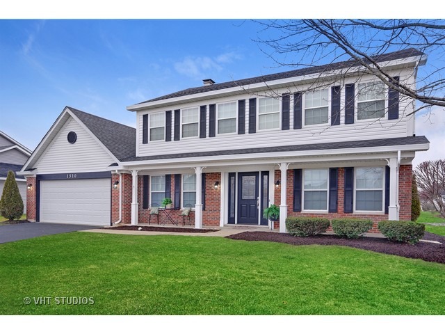 1310 Northgate Dr, Bartlett, IL 60103 photo 1