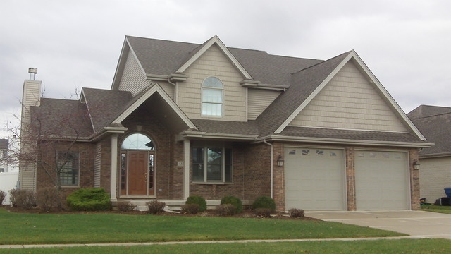 1329 Eagle Bluff Dr, Bourbonnais, IL 60914 photo 1