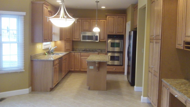 1329 Eagle Bluff Dr, Bourbonnais, IL 60914 photo 8