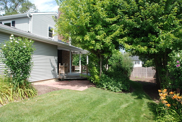 400 Olesen Dr, Naperville, IL 60540 photo 3