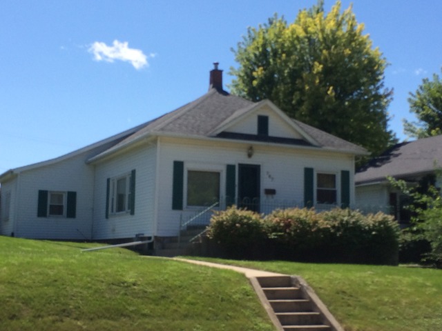 147 E Florence St, Oglesby, IL 61348 photo 1