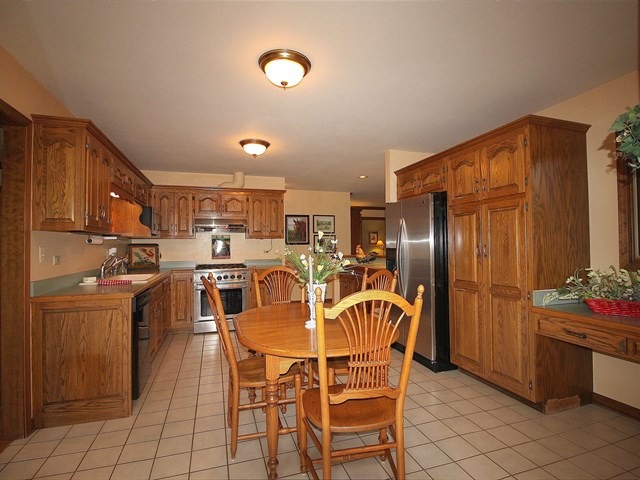 33 W120 Brewster Creek Cir, Wayne, IL 60184 photo 13