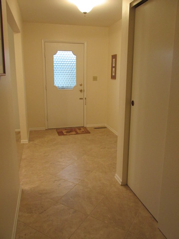 907 Hampton Ct, Mchenry, IL 60050 photo 5