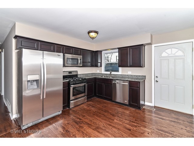 11960 S Kedvale Ave, Alsip, IL 60803 photo 4