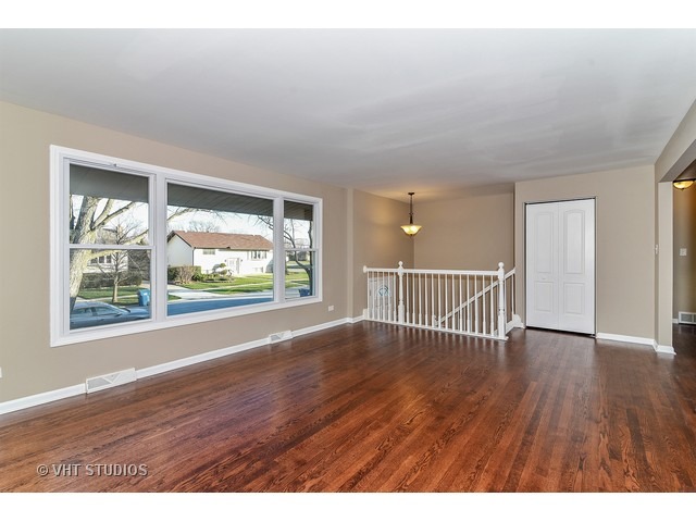 11960 S Kedvale Ave, Alsip, IL 60803 photo 2