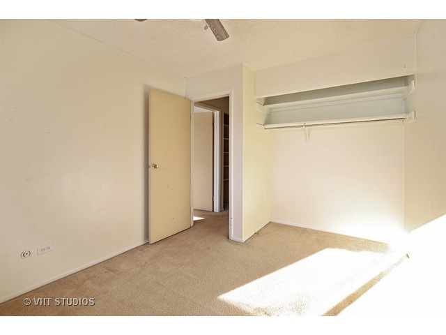 1063 Cascade Dr, Aurora, IL 60506 photo 8