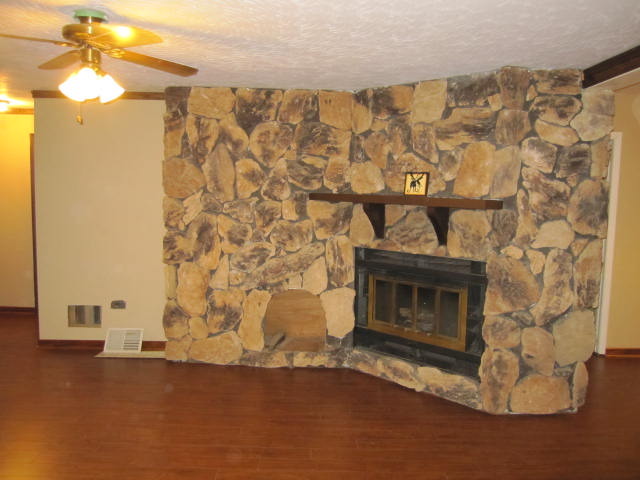 3155 E 15th Rd, Ottawa, IL 61350 photo 6