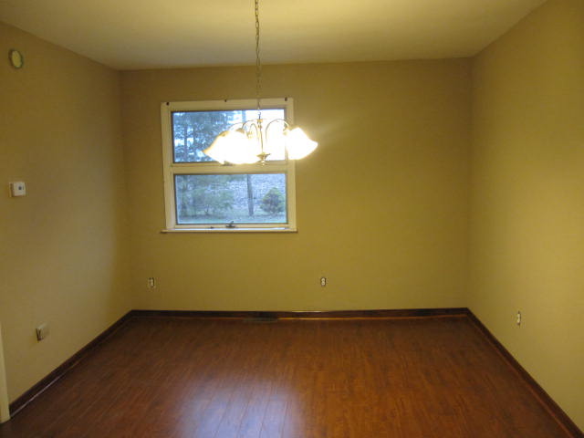 3155 E 15th Rd, Ottawa, IL 61350 photo 4