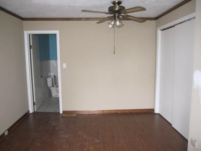 3155 E 15th Rd, Ottawa, IL 61350 photo 8