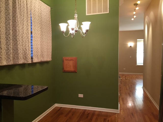 2824 N Troy St, Chicago, IL 60618 photo 10